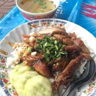 เมนูของร้าน นายเชวงก๋วยเตี๋ยว (ลูกชิ้นหมูท่าตะโก)
