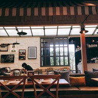 September all day cafe Chic Republic Bangna