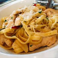 September all day cafe Chic Republic Bangna