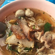 เมนูของร้าน นายเชวงก๋วยเตี๋ยว (ลูกชิ้นหมูท่าตะโก)