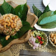 เมนูของร้าน ครัวพรรวา