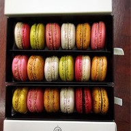 Dhara Dhevi Macaron สยามพารากอน