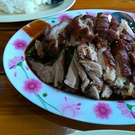 เมนูของร้าน ข้าวขาหมูเยอรมัน (แห่งเดียวในโลก)