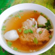 เมนูของร้าน ก๋วยเตี๋ยวสุโขทัย