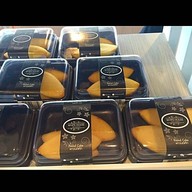 White House Cafe'& Bistro เซ็นทรัลพลาซ่าชลบุรี
