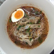 ก๋วยเตี๋ยวกระดูกแก้ว