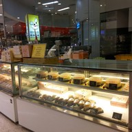 หน้าร้าน DHARA DHEVI Central World