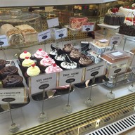 บรรยากาศ Cafe de Tu Emporium