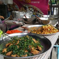 อาหารไทยแม่พร
