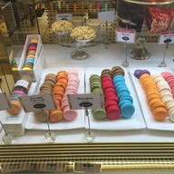 บรรยากาศ Cafe de Tu Emporium