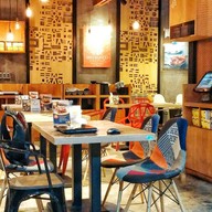 บรรยากาศ School Food สยามเซ็นเตอร์