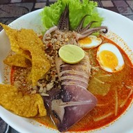 เมนูของร้าน ก๋วยเตี๋ยวต้มยำไข่หวานประตูสวนดอกเชียงใหม่