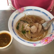 ก๋วยเตี๋ยวปลาแม่กลอง