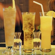 เธียนดอง - บ้านดุสิตธานี บ้านดุสิตธานี