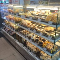 Kudsan & Bakery Coffee สยาม