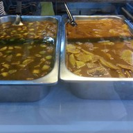 ข้าวแกงปักษ์ใต้แม่สมศรี(หลังสวน)