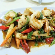 เมนูของร้าน เจ๊ไฝ ประตูผี