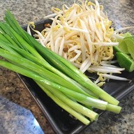 เครื่องเคียงผัดไท