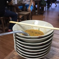 เมนูของร้าน ก๋วยเตี๋ยวไก่ฉีกเข้ากรุง (ร้านนี้ไม่ใส่ผงชูรส)