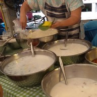 หน้าร้าน ป้าแมว&ป้าเป้า ตลาดน้ำบางน้ำผึ้ง