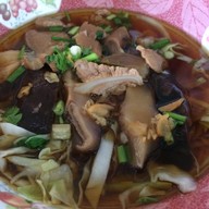 เจ้เซี้ยม ก๋วยเตี๋ยวหมูตุ๋น