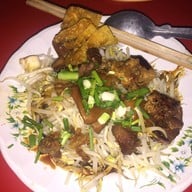 เมนูของร้าน ก๋วยเตี๋ยวหลอดติงต๊อง