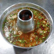 ร้านลาบจันทร์เพ็ญ