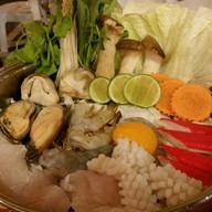 Ohoหน้าหม้อ (ตลาดรถไฟรัชดา)