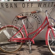 หน้าร้าน EL MAR OFF WHITE CAFE