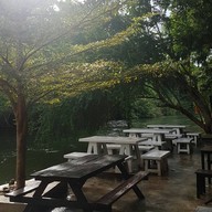 บรรยากาศ แจ่มจันทร์ รีสอร์ท