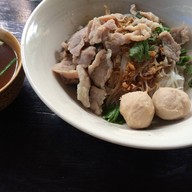 ก๋วยเตี๋ยวลูกทุ่งลำปาง