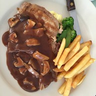 LIQUID BAR & CAFE @ Siri Sathorn Hotel