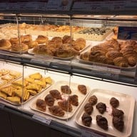 บรรยากาศ Saint Etoile by Yamazaki The Crystal SB Ratchapuek