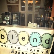 หน้าร้าน Blend Cafe'