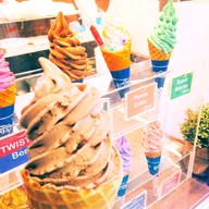เมนูของร้าน Twister DIY soft serve สยามสแควร์ วัน