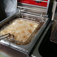 กะหรี่พัฟจิ๋ว มีสาขาเดียว