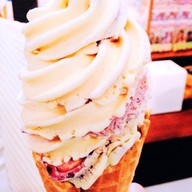 เมนูของร้าน Twister DIY soft serve สยามสแควร์ วัน