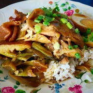 ข้าวมันไก่นายชัย ไทรน้อย