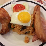 เมนูของร้าน ถูกและดี Eight Thonglor