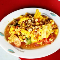 ก๋วยเตี๋ยวหมูตุ๋นป้าแต๋ว