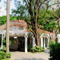 GAYA HEALTH & BEAUTY