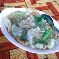 ราดหน้าหมูหมัก ตลาดอ้อมเมือง