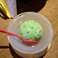 ICE BOX BKK ซอยสวนผัก