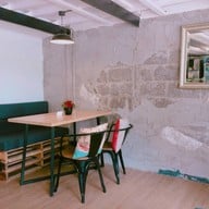 บรรยากาศ The Toto Baker (ตลาดเขต) สะพานข้ามแม่น้ำแคว