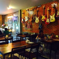 Pilot Por's Gallery Coffee & Resterant