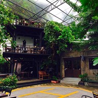 บรรยากาศ Pilot Por's Gallery Coffee & Resterant