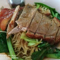 เมนูของร้าน ป.เป็ดย่าง ( ห้างเดอะสกาย ชั้น 3)