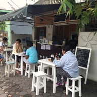 กาแฟสดบ้านหน้าเขาวัง - ถนนราชวิถี