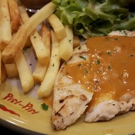 เมนูของร้าน Piri Piri Flaming Chicken เทอมินอล 21