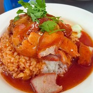 ข้าวหมูแดงนครปฐม ( นาเกลือ )